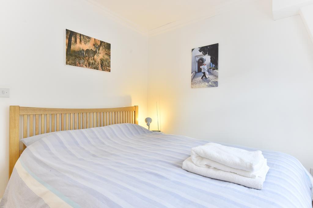 شقة لندن  في Charming Flat Near Earl'S Court Station, 4 Guests المظهر الخارجي الصورة